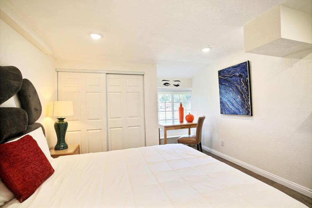 5 Rooms Villa Near Disneyland, Golf Course And Trial To Beach แซนตาแอนา ภายนอก รูปภาพ